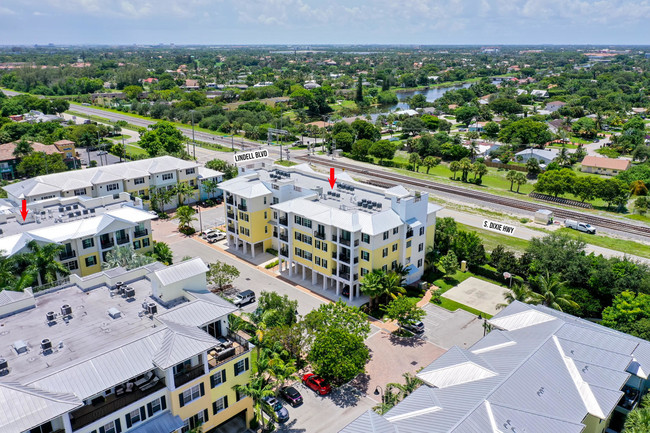 3130 W Latitude Cir-Unit -8-405 in Delray Beach, FL - Foto de edificio - Building Photo