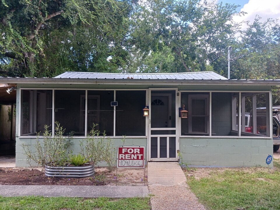 638 Center St in St. Augustine, FL - Building Photo