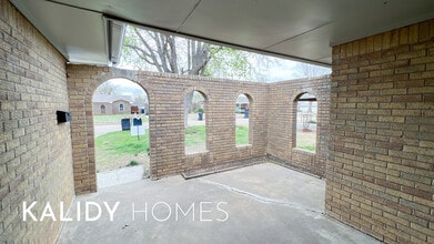 2808 SW 88th St in Oklahoma City, OK - Building Photo - Building Photo
