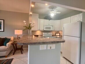 243 Coventry K in West Palm Beach, FL - Building Photo - Building Photo