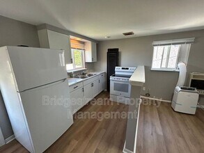 709 Cottage Ave in Miamisburg, OH - Building Photo - Building Photo