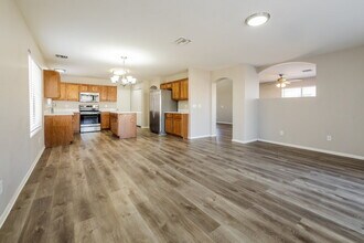 9033 E Ironbark St in Tucson, AZ - Building Photo - Building Photo