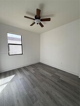 10449 NW 82nd St in Doral, FL - Building Photo - Building Photo