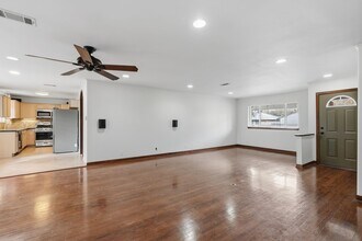 5307 Poinciana Dr in Houston, TX - Building Photo - Building Photo