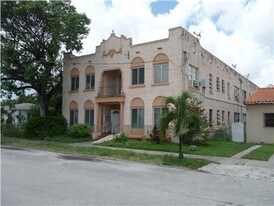 3237 SW 4th St in Miami, FL - Building Photo