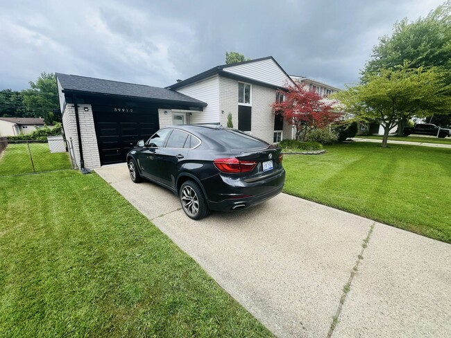 39912 Edmundton St in Canton, MI - Building Photo - Building Photo