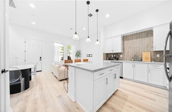 856 Francesca Dr in Walnut, CA - Foto de edificio - Building Photo