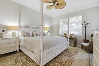 1262 Sweetwater Ln in Naples, FL - Building Photo - Building Photo