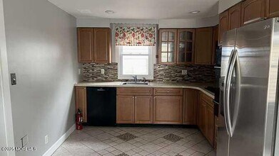 86 Sea Drift Ave in Highlands, NJ - Building Photo - Building Photo