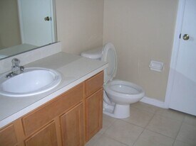 4041 Pemberly Pines Cir in St. Cloud, FL - Building Photo