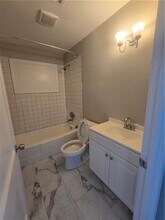 33 Vivian Ct in New Orleans, LA - Building Photo - Building Photo