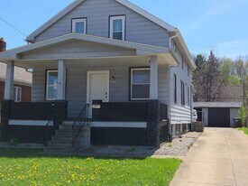 3027 Fortune Ave in Parma, OH - Building Photo