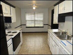 19 Fox Run Cir in Cabot, AR - Foto de edificio - Building Photo