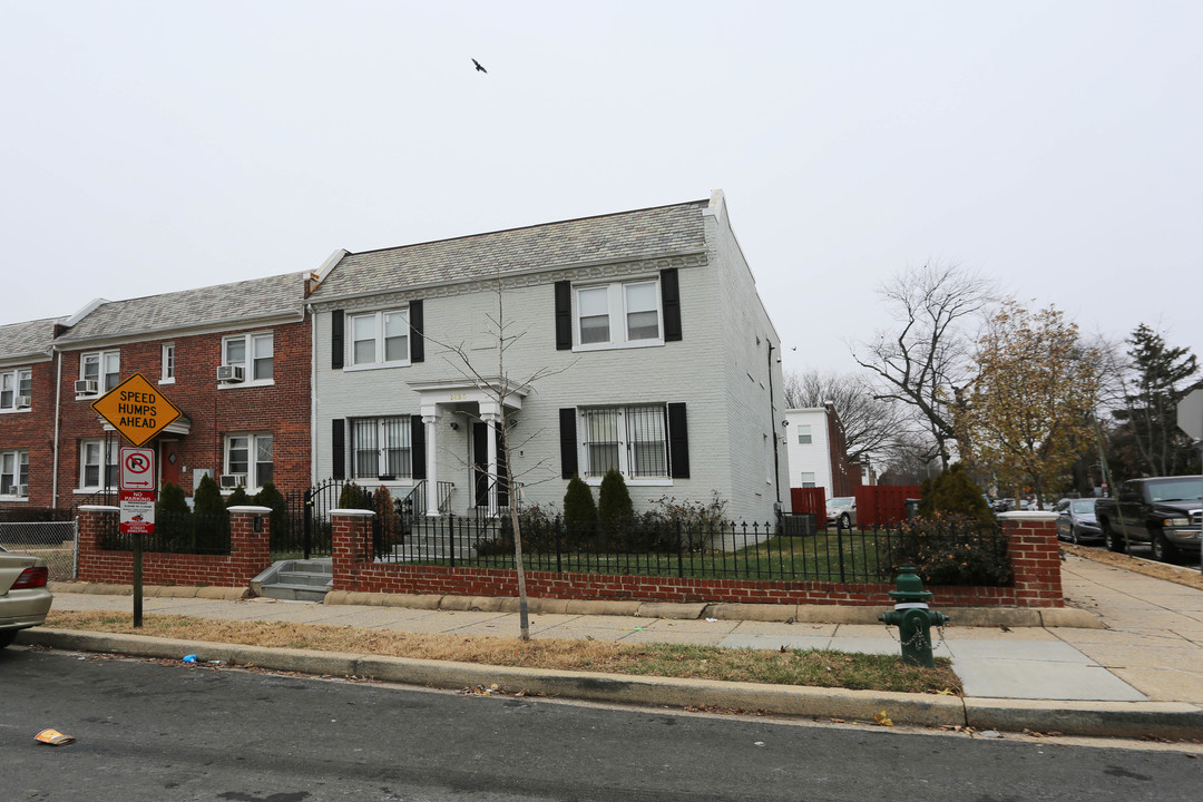 1424 Holbrook St NE in Washington, DC - Building Photo