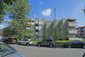 Cedarhurst Manor in Vancouver, BC - Building Photo - Building Photo