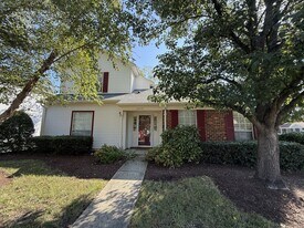 2270 Kings Creek Ln in Newport News, VA - Building Photo