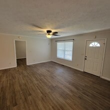 1008 Fisk Park Dr in Cookeville, TN - Foto de edificio - Building Photo