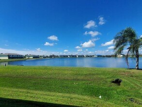 1501 San Cristobal Ave in Punta Gorda, FL - Foto de edificio - Building Photo