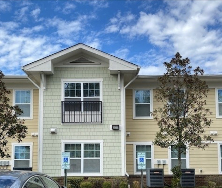 The Gardens Senior Apartments in Baton Rouge, LA - Foto de edificio