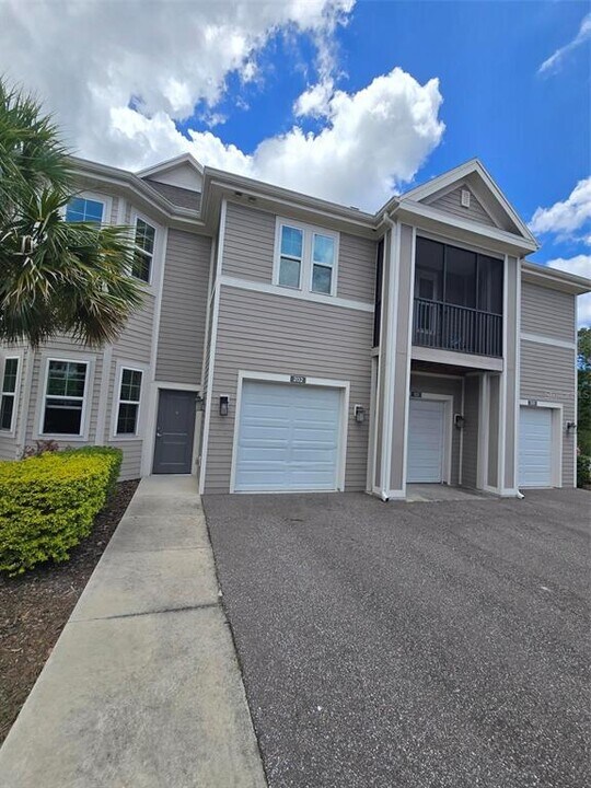 6545 Brook Village Cove in Bradenton, FL - Building Photo
