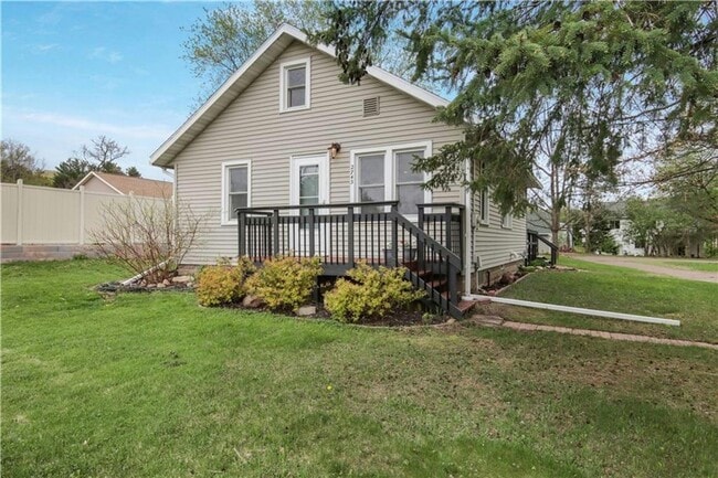 property at 2743 N Hastings Way