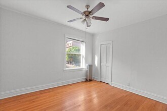 2453 N Clark St in Chicago, IL - Building Photo - Building Photo