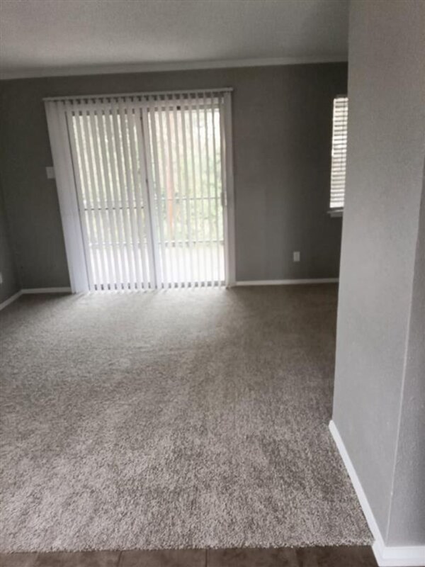 2114 E Marshall Ave-Unit -220 in Longview, TX - Building Photo - Building Photo