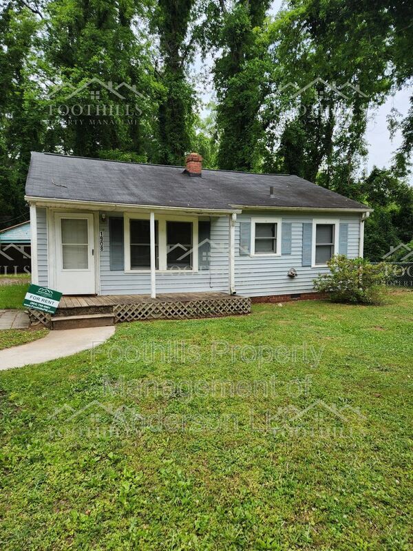 property at 1908 Northview Ave