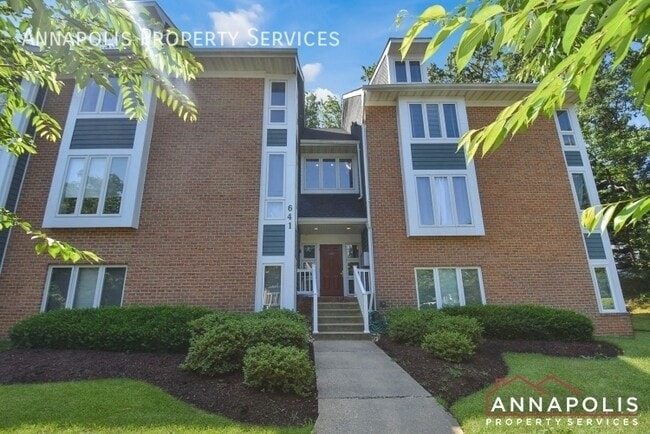 property at 641 Oakland Hills Ct