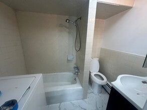 22 2nd Ave in Paterson, NJ - Foto de edificio - Building Photo