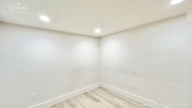 99 Mcanulty Blvd in Hamilton, ON - Building Photo - Building Photo