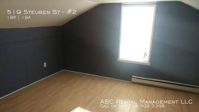 519 Steuben St-Unit -#2 in Wausau, WI - Foto de edificio - Building Photo