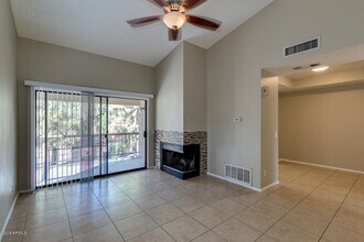 6550 N 47th Ave-Unit -283 in Glendale, AZ - Building Photo - Building Photo