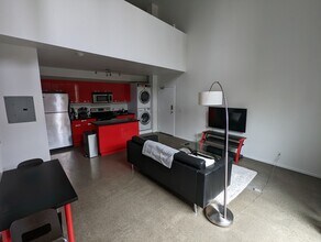 948 G St, Unit 20 in San Diego, CA - Building Photo - Building Photo