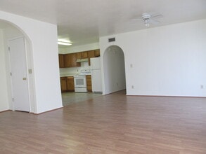 631 N Sartillion Ave in Ajo, AZ - Foto de edificio - Building Photo