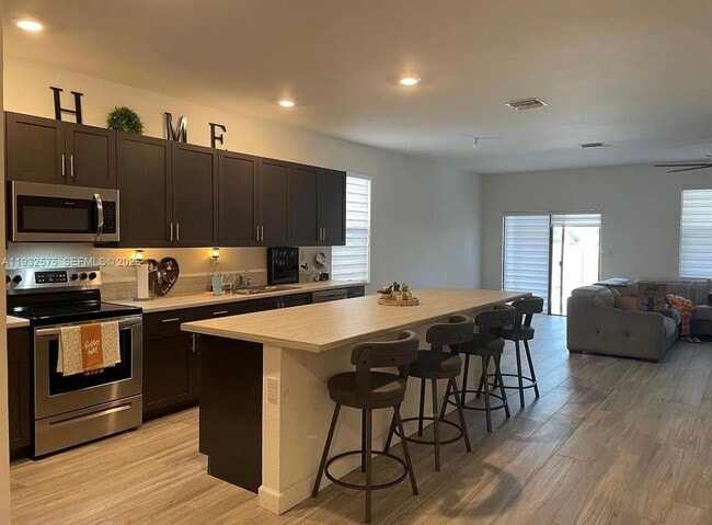 25137 SW 108th Ave in Homestead, FL - Building Photo - Building Photo