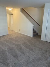 Village Green Townhomes in Valparaiso, IN - Building Photo - Building Photo