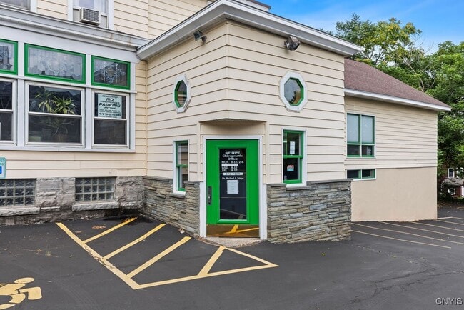 1628 W Genesee St in Syracuse, NY - Building Photo - Building Photo