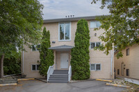 1911 27 St SW in Calgary, AB - Building Photo - Building Photo