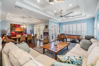254 Seagate Ct in Dunedin, FL - Building Photo - Building Photo