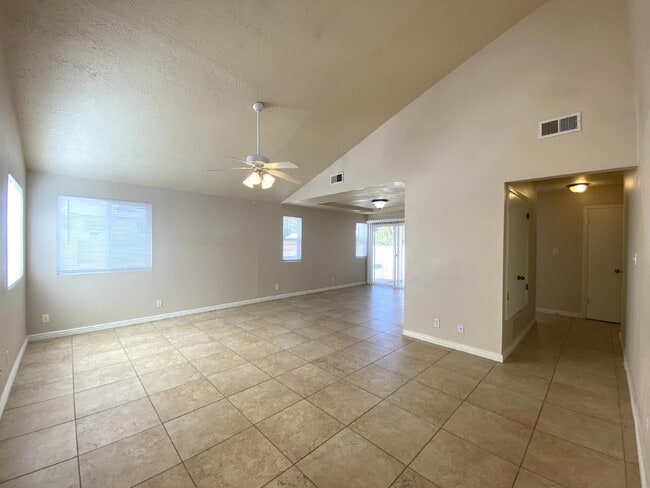 89 Arizona Sunset Rd NE in Rio Rancho, NM - Building Photo - Building Photo