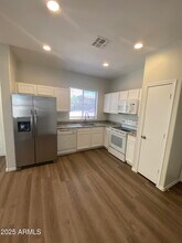 3014 W Sands Dr in Phoenix, AZ - Building Photo - Building Photo