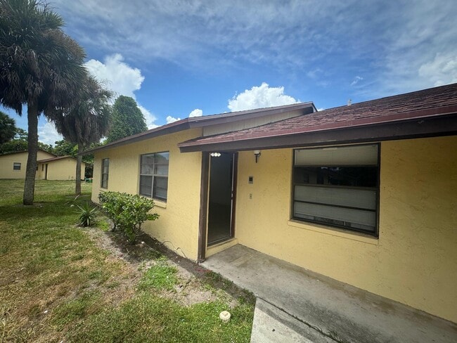 property at 403 Glenwood Dr