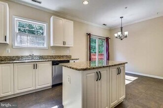 4946 Lee Farm Ct in Ellicott City, MD - Building Photo - Building Photo