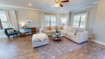 636 Clay St in Bryan, TX - Building Photo