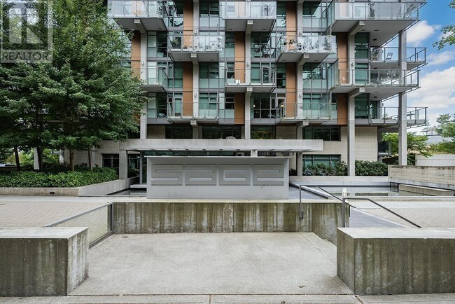 5782-5782 Berton Ave in Vancouver, BC - Building Photo - Building Photo