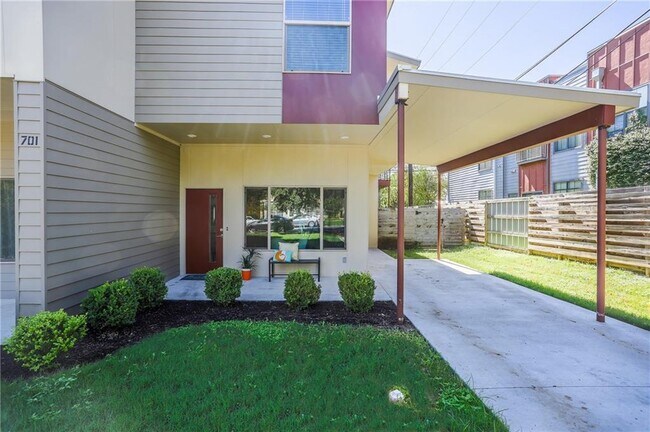 701 Zennia St in Austin, TX - Building Photo - Building Photo