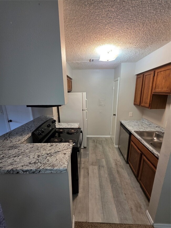 property at 2501 Gulf Fwy