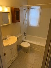 1109 Lafayette Ave, Unit 1 in Middletown, OH - Building Photo - Building Photo