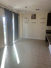 3826 Wayfarer Wy in Palmetto, FL - Building Photo - Building Photo